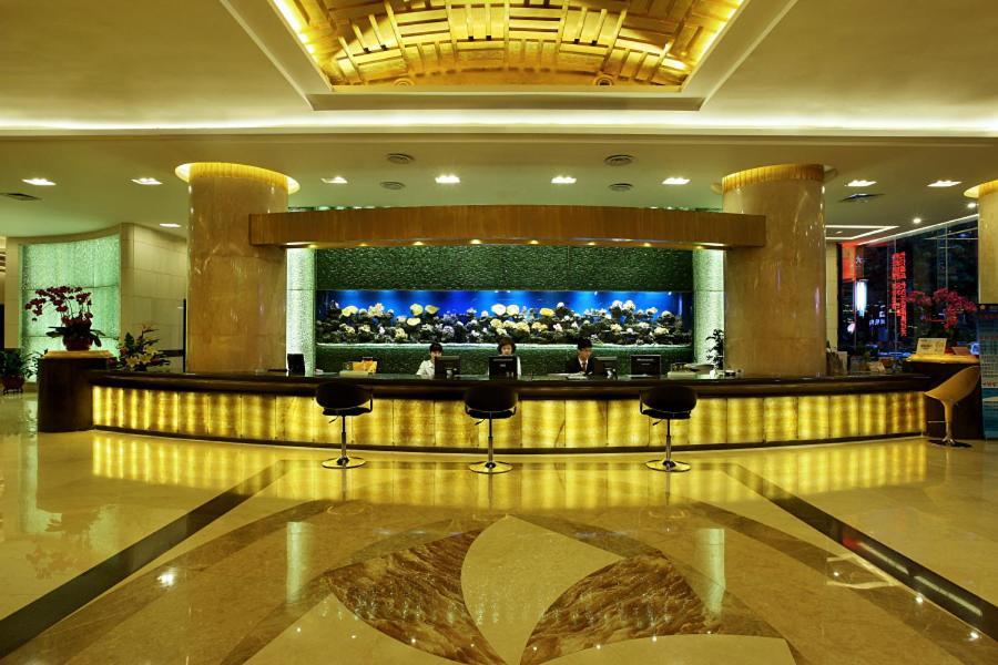 Shenzhen Luohu Hongfeng Hotel Exterior photo
